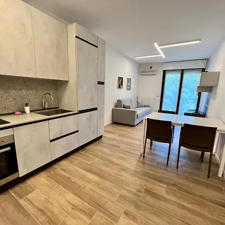 Kristall Aparthotel 2*